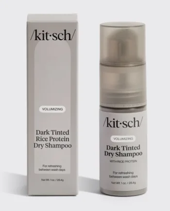 Kitsch Volumizing Rice Protein Dry Shampoo TØrshampoo Til MØrkt HÅr TØrshampoo Til MØrkt HÅr Kitsch Studiobuus - Kitsch Hairtime  - 840455500942