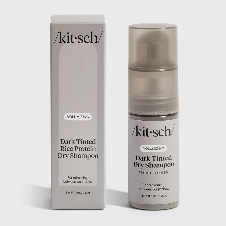 Kitsch Volumizing Rice Protein Dry Shampoo TØrshampoo Til MØrkt HÅr TØrshampoo Til MØrkt HÅr Kitsch Studiobuus - Kitsch Hairtime  - 840455500942
